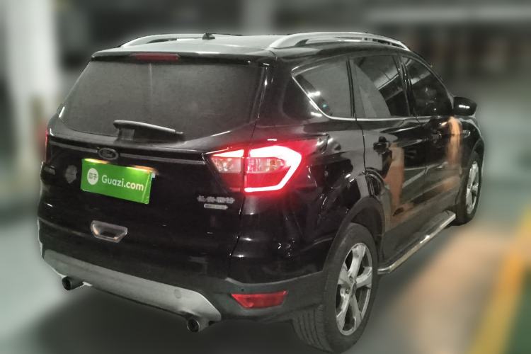 Used Ford Kuga 2018 EcoBoost 180 Two-Wheel-Drive Platinum Edition
