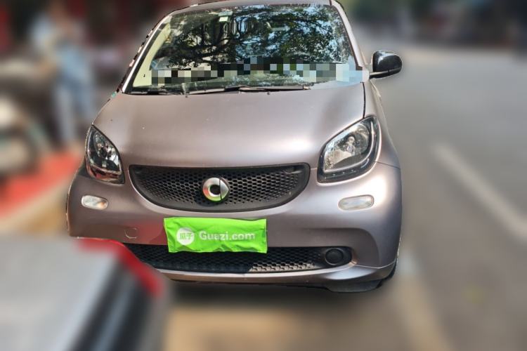 Used smart fortwo 2015 1.0L 52 kW hardtop Dynamic version Front