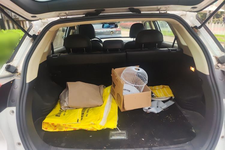 Used Geely Auto Emgrand X7 Sport 2016 1.8TD Automatic Smart Model Trunk