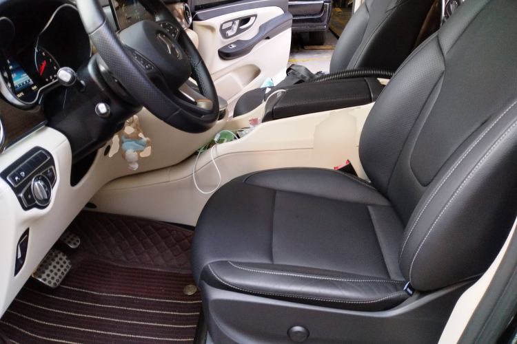 Used Mercedes-Benz V-Class 2022 V 260 L Long-wheelbase Luxury Edition Left Front Seat