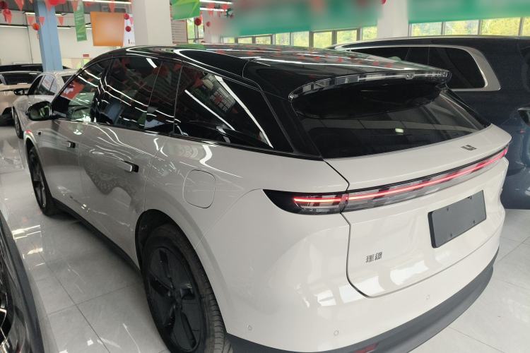 Used Li Auto i6 2025 Model Two-Wheel-Drive Standard Type Rear Left 45 Deg