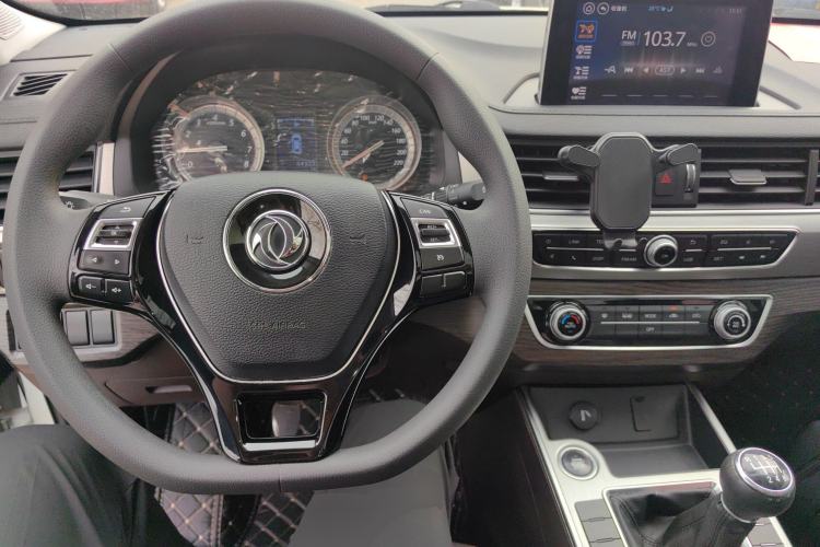 Used FORTHING Joyear X5 2017 Jingxiang Series 1.5T Manual Luxury Model