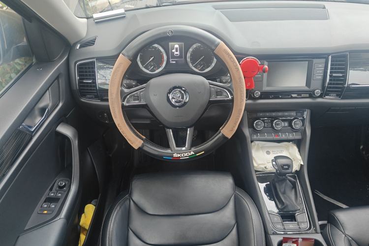 Used Skoda Kodiaq 2017 TSI330 7-Seater Two-Wheel-Drive Luxury Edition
