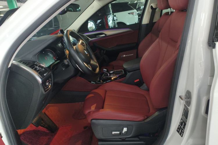 Used BMW X4 2022 xDrive 25i M Sport Package Left Front Seat