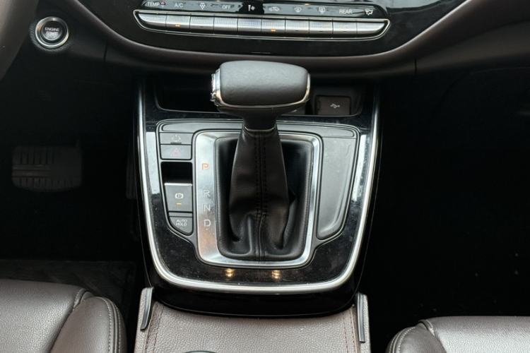 Used GAC Trumpchi M6 2019 270T Automatic Luxury Edition (6-seater) - China V Standard Interior 10