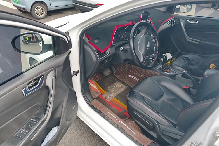 Used Chery Arrizo 5 2017 1.5L CVT Trendsetting Edition Driver Seat