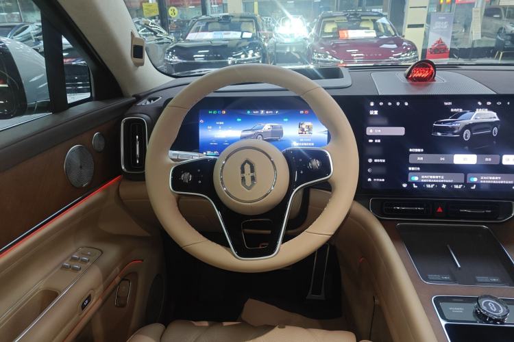 Used Hima AITO M9 2025 Extended-Range Ultra Version 52 kWh 6-Seater Steering Wheel