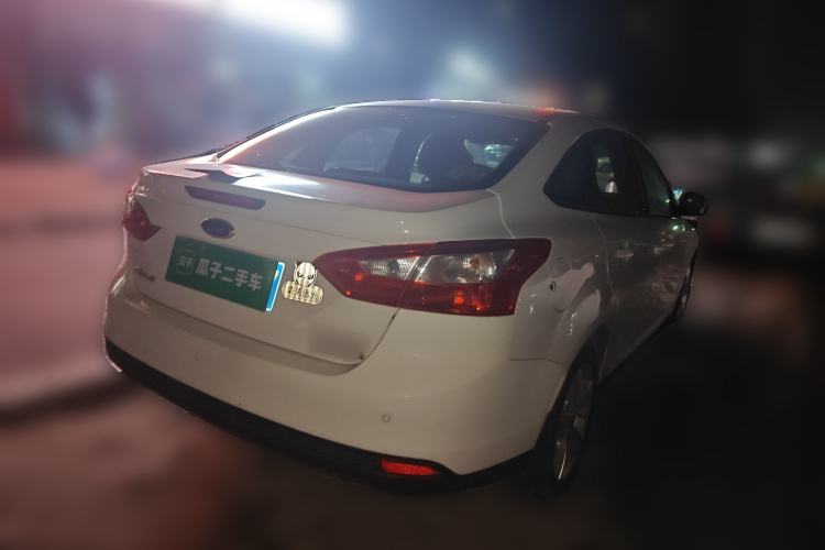 Used Ford Focus 2012 Sedan 1.6L Manual Fashion Edition
