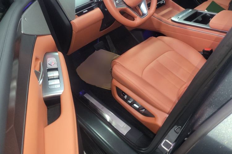 Used BYD Tang L 2025 DM 215KM LiDAR Flagship Model