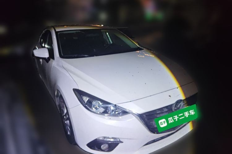 Used Mazda Mazda 3 Axela 2016 Sedan 1.5L Automatic Luxury Model
