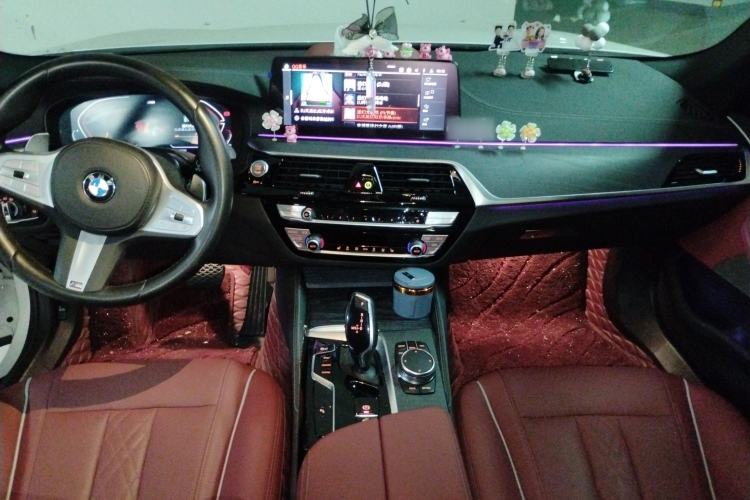 Used BMW 5 Series 2023 530Li Leading Model M Sport Package Center Console