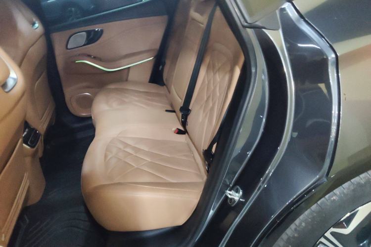 Used Rising R7 2023 Rear-Drive Screen King Edition