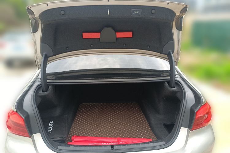 Used BMW 5 Series 2019 Facelifted 530Li Leading Edition Luxury Package Trunk