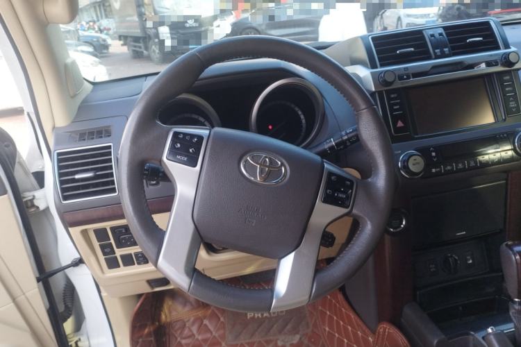 Used Toyota Prado 2014 4.0L Automatic TX-L NAVI
