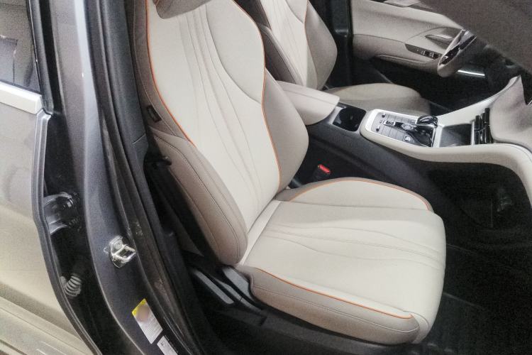 Used BYD Song Pro New Energy 2023 Champion Edition DM-i 71KM Navigation Model