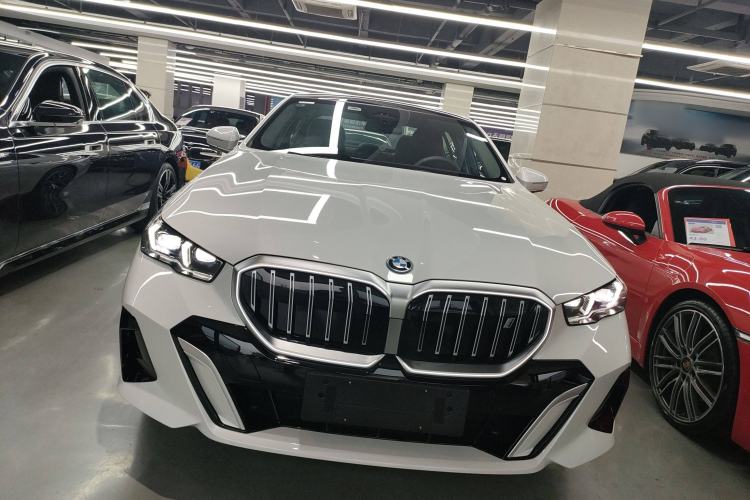 Used BMW i5 2025 eDrive 40L M Sport Package
