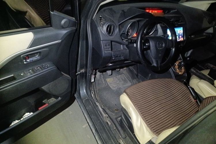 Used Mazda 5 2011 2.0L Manual Comfort Edition
