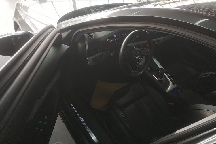 Used Audi A4L 2023 40 TFSI Fashion Dynamic Model
