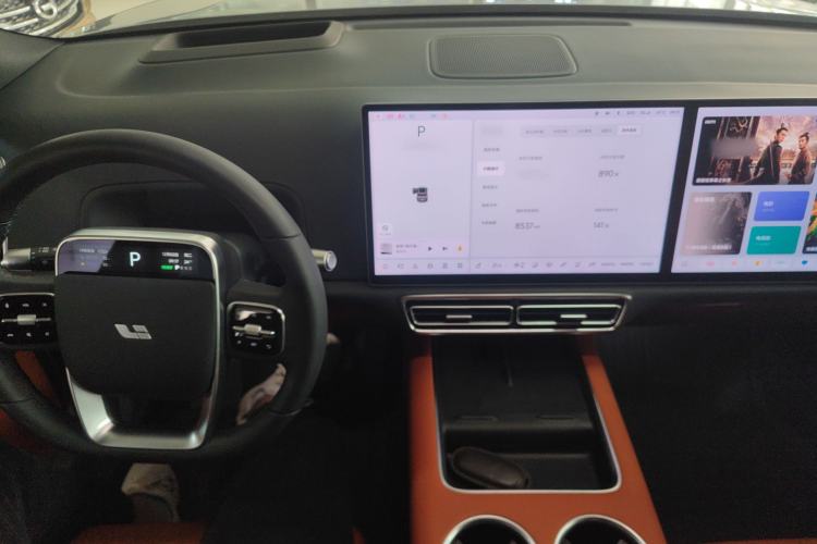 Used Li Auto L8 2023 Air model
