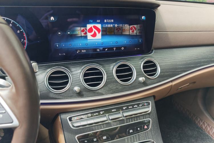 Used Mercedes-Benz E-Class 2023 E 300 L Luxury Model Audio And AC Panel