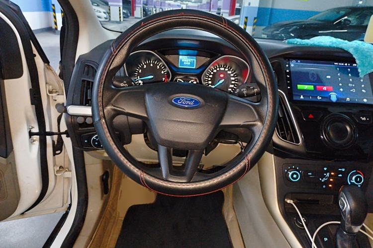 Used Ford Focus 2015 Sedan 1.6L Automatic Comfort Model
