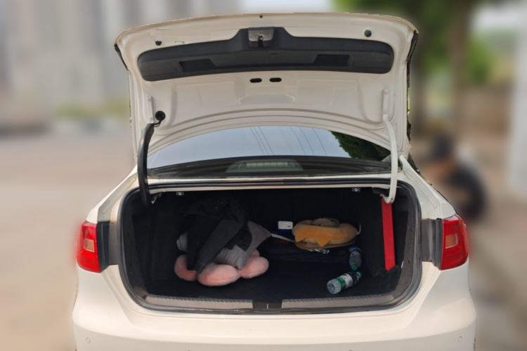 Used Volkswagen Sagitar 2014 1.4TSI Automatic Luxury Model Trunk