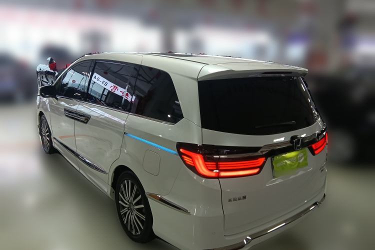 Used Honda Elysion 2022 2.0L eHEV Luxury First Edition Rear Left 45 Deg