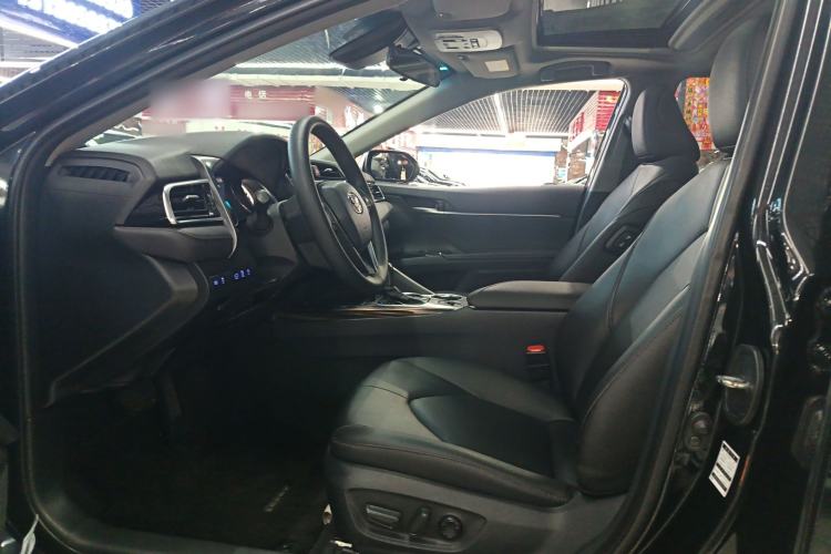 Used Toyota Camry 2019 2.0G Luxury Edition China VI Standard
