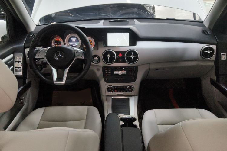 Used Mercedes-Benz GLK-Class 2015 GLK 300 4MATIC Fashion Edition Ultimate Version
