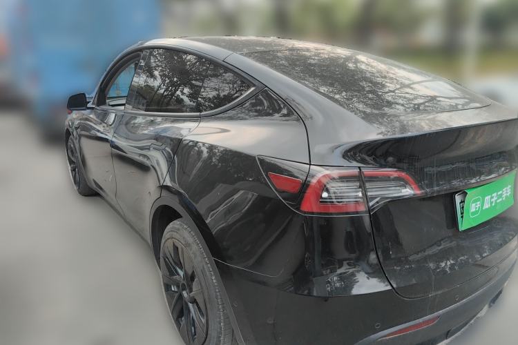 Used Tesla Model Y 2021 Revised Version 2 Long-Range All-Wheel-Drive Edition Rear Left 45 Deg