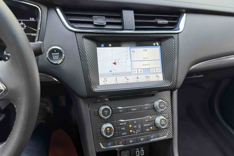 Used Ford Taurus 2017 EcoBoost 245 Fashion Edition Interior 3