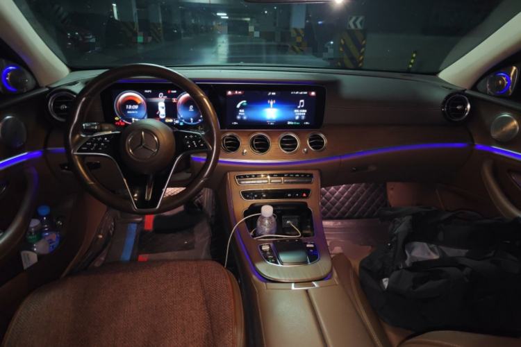 Used Mercedes-Benz E-Class 2021 E 300 L Stylish Model Center Console