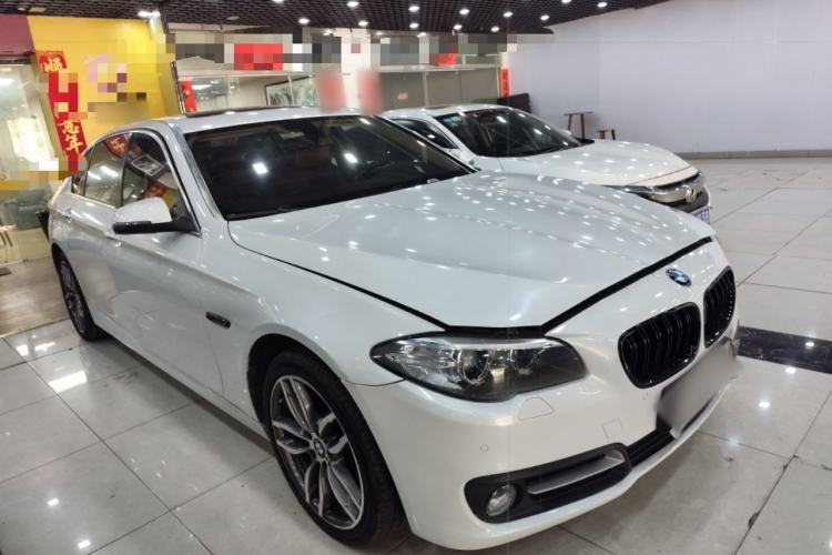 Used BMW 5 Series 2015 535Li Leading Model Front Right 45 Deg