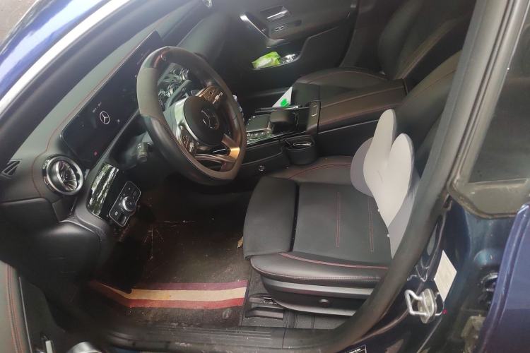 Used Mercedes-Benz CLA 2022-Year Updated CLA 200 Left Front Seat