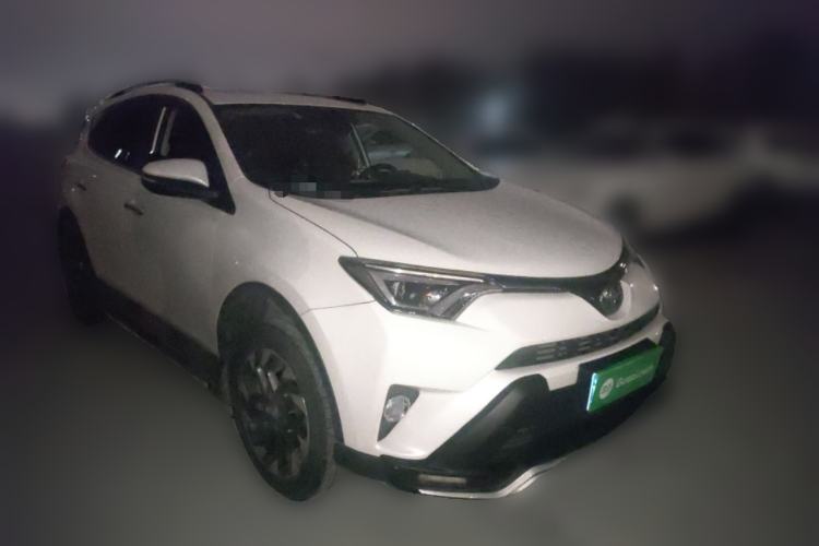 Used Toyota RAV4 2018 2.5L Automatic 4x4 Elite i Edition Front Right 45 Deg
