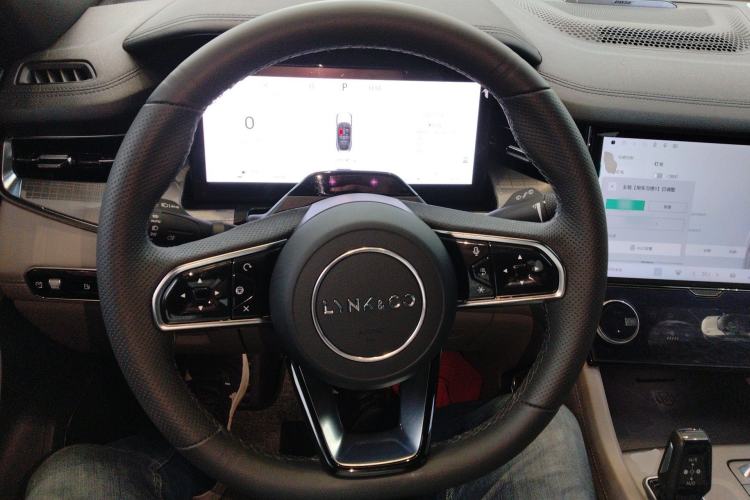 Used Lynk & Co 09 EM-P 2023 2.0TD EM-P Long-Range Version PM 7-Seater Steering Wheel
