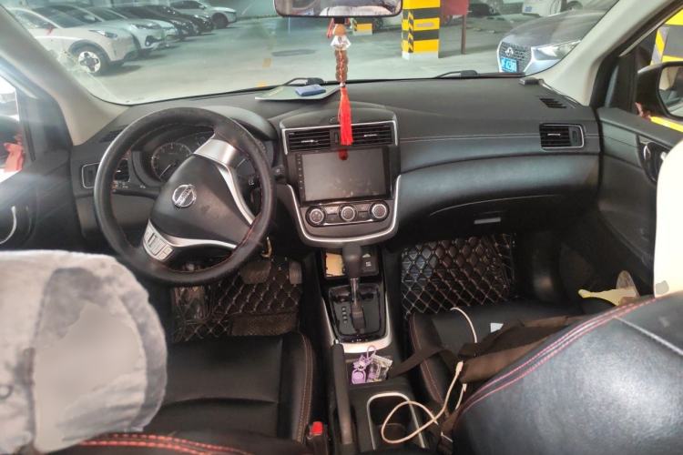 Used Nissan Tiida 2016 1.6L CVT Cool Dynamic Edition
