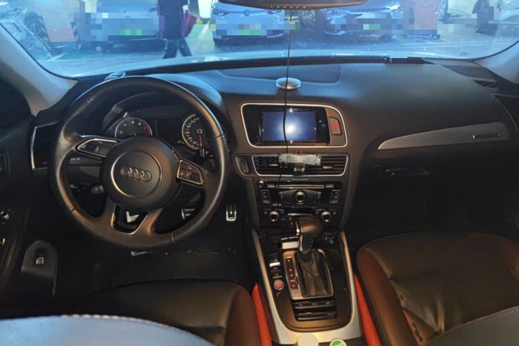 Used Audi Q5 2017 Plus 40 TFSI Technology Model
