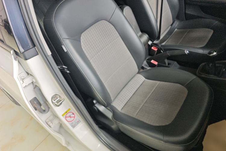 Used Volkswagen Santana 2016 1.6L Manual Comfort Edition Right Front Seat