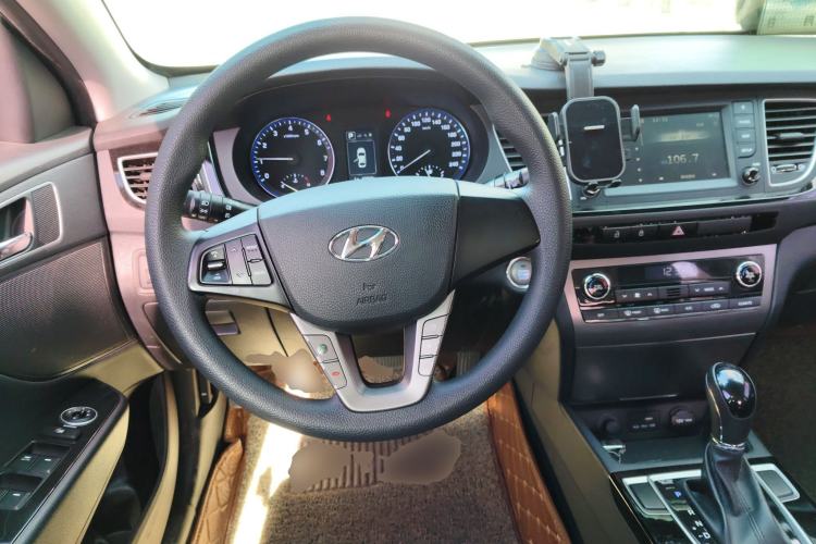 Used Hyundai Mistra 2016 1.8L Automatic Smart GLS Steering Wheel