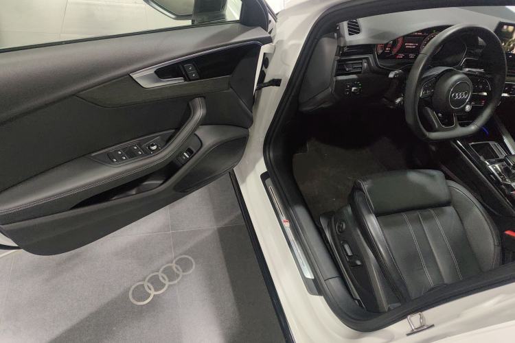 Used Audi A4L 2023 40 TFSI Luxury Dynamic Model