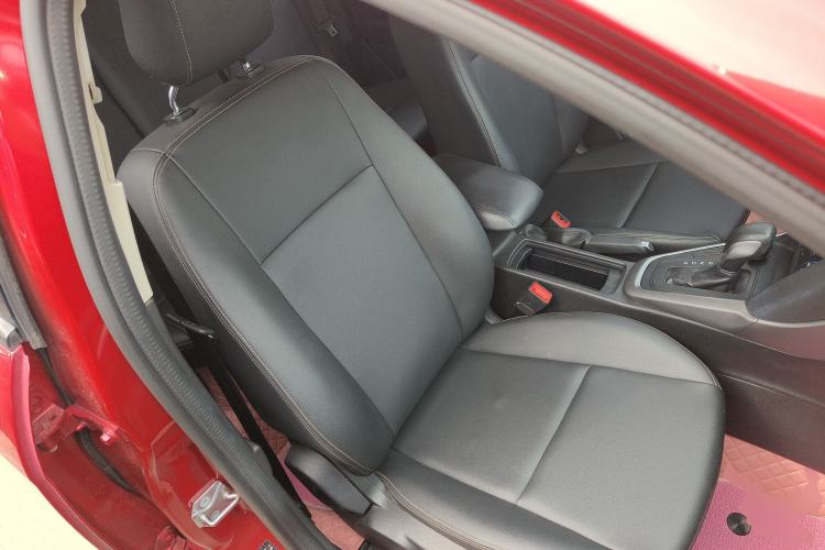 Used Ford Focus 2018 Hatchback Classic 1.6L Automatic Comfort Plus SmartDrive Edition