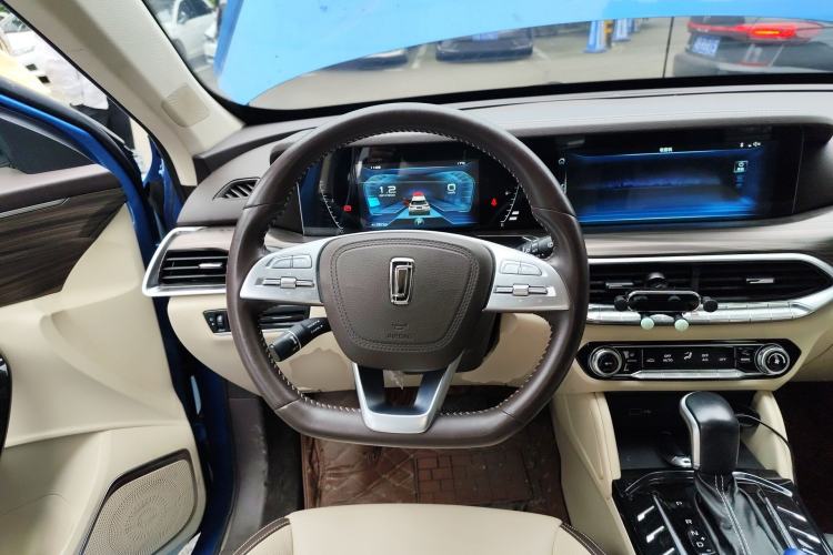 Used Bestune T77 2019 230 TID Automatic Luxury Version China VI Emission Standard
