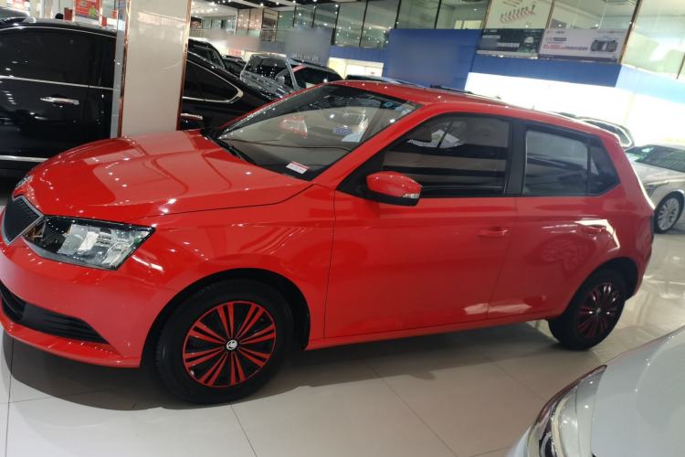 Used Skoda Fabia 2015 1.4L Automatic Front-Drive Model