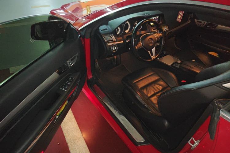 Used Mercedes-Benz E-Class 2014 E 200 Coupe Driver Seat