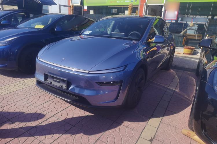 Used Tesla Model Y 2025 Long-Range All-Wheel Drive First Edition