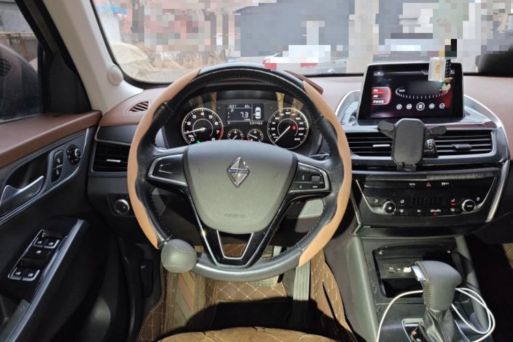 Used BORGWARD BX5 2017 20TGDI Automatic Two-Wheel Drive Pioneer Edition