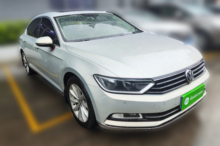 Used Volkswagen Magotan 2018 330TSI DSG Advanced Model
