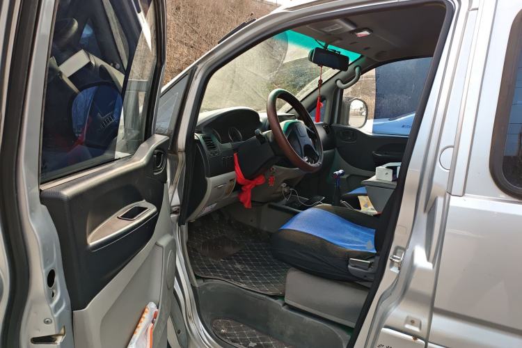 Used FORTHING Lingzhi 2016 V3 1.5L 7-Seater Standard Model China V Emission Standard
