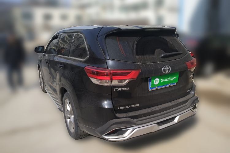 Used Toyota Highlander 2018 2.0T Two-Wheel Drive Luxury Edition 7 Seats China VI Standard
